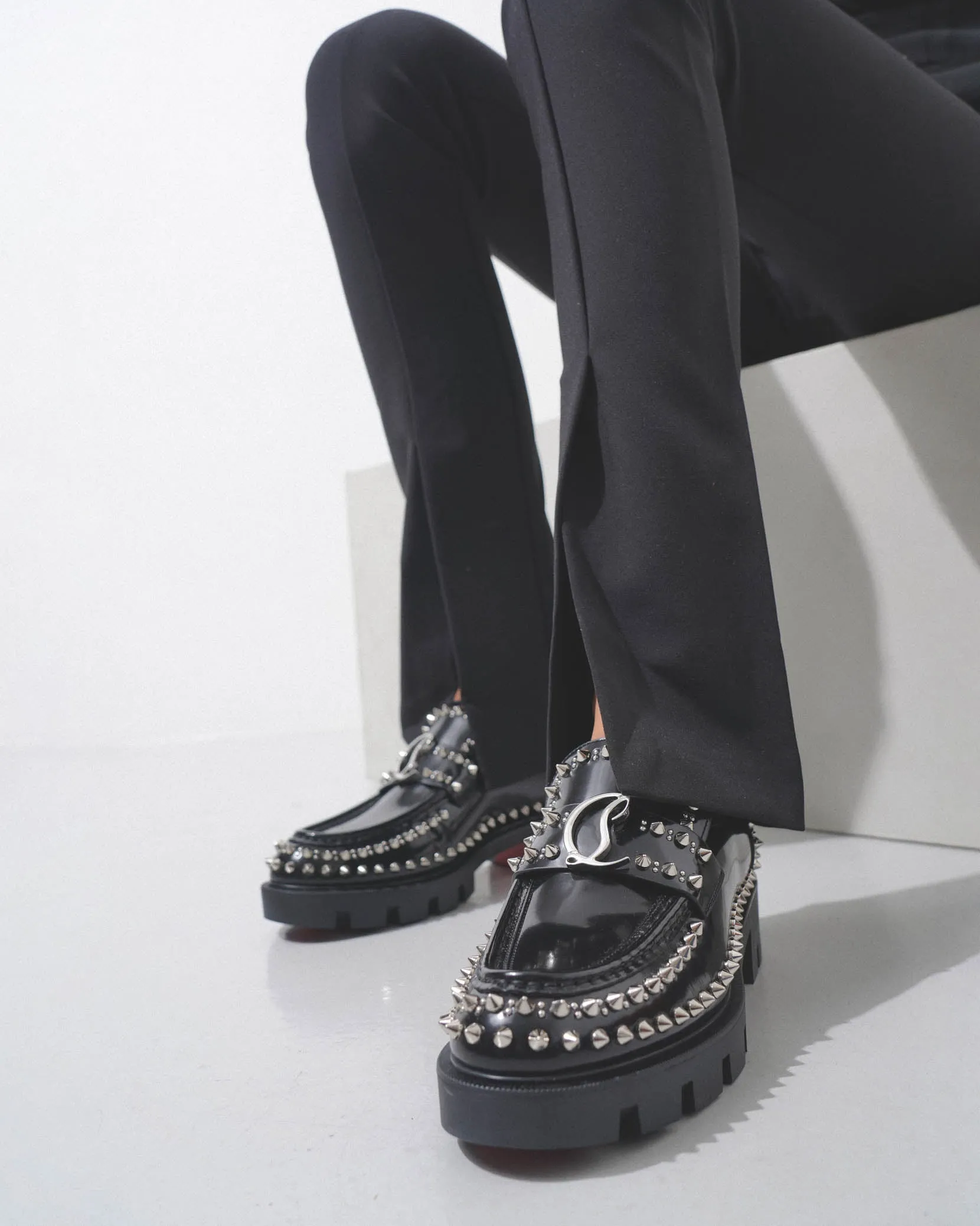 CL Moc black spikes leather flats