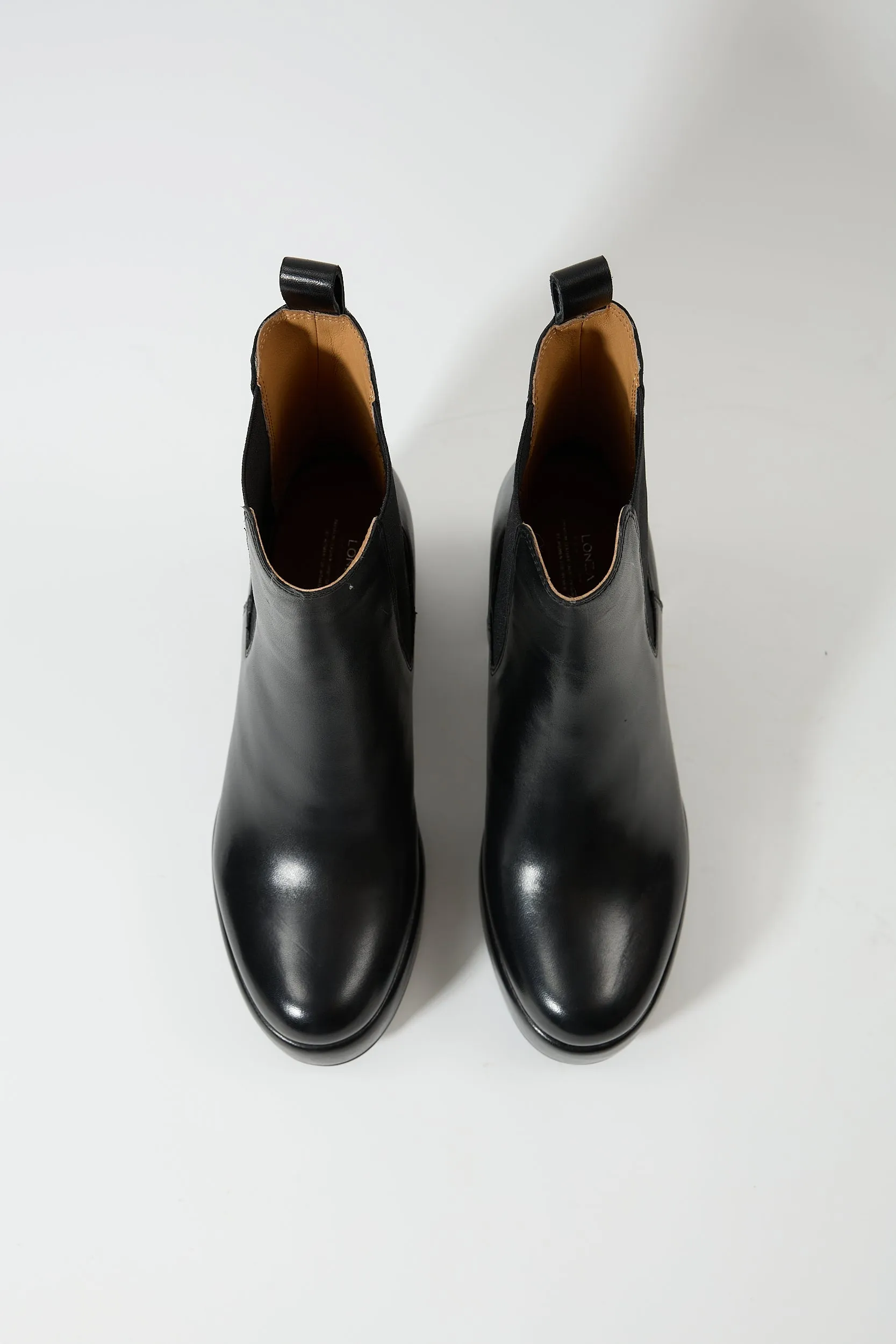 Eos Black