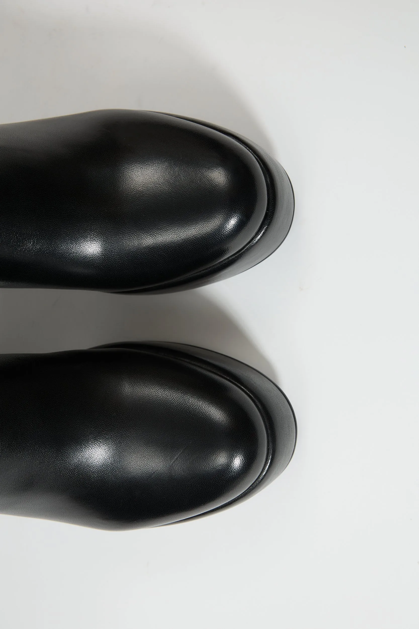 Eos Black