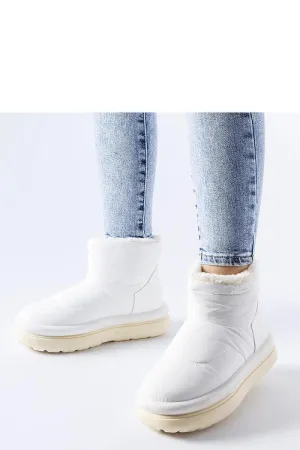 Linwood's white insulated snow boots