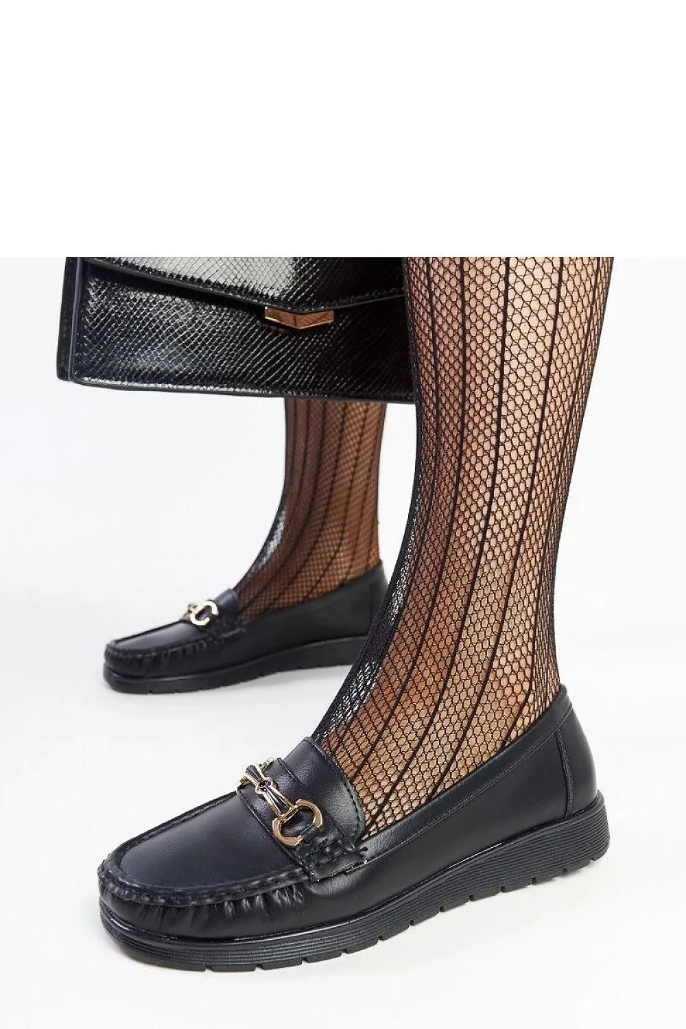 Round toe slip-on black loafers