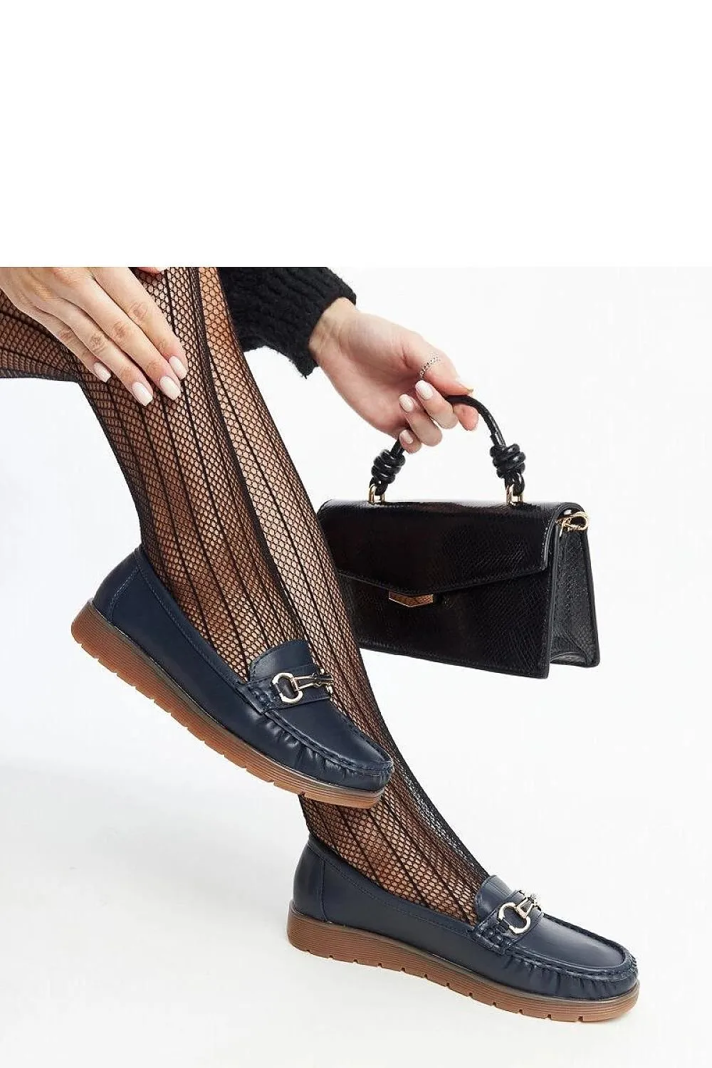Round toe slip-on black loafers